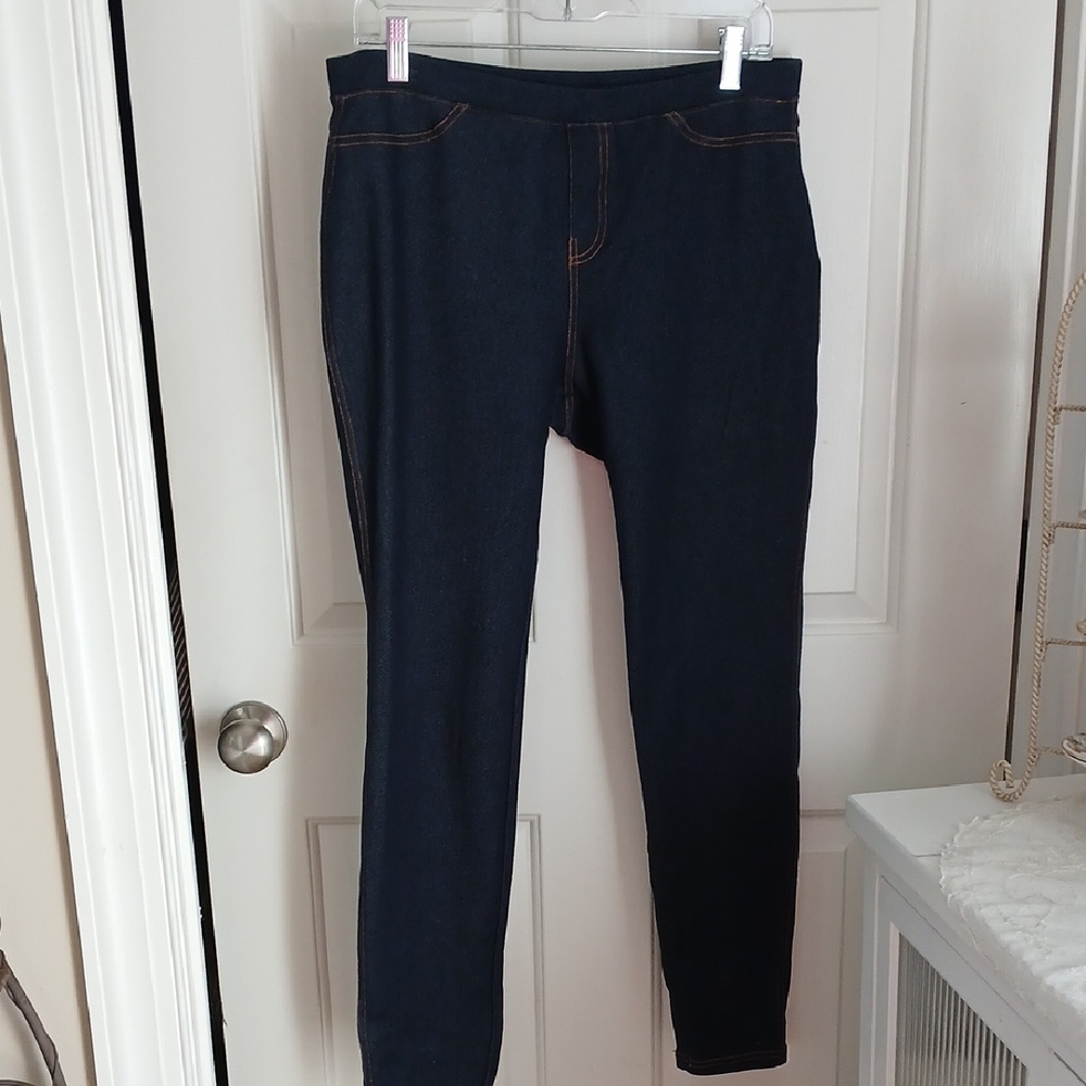 Classic Navy Women's Pullon Jeans